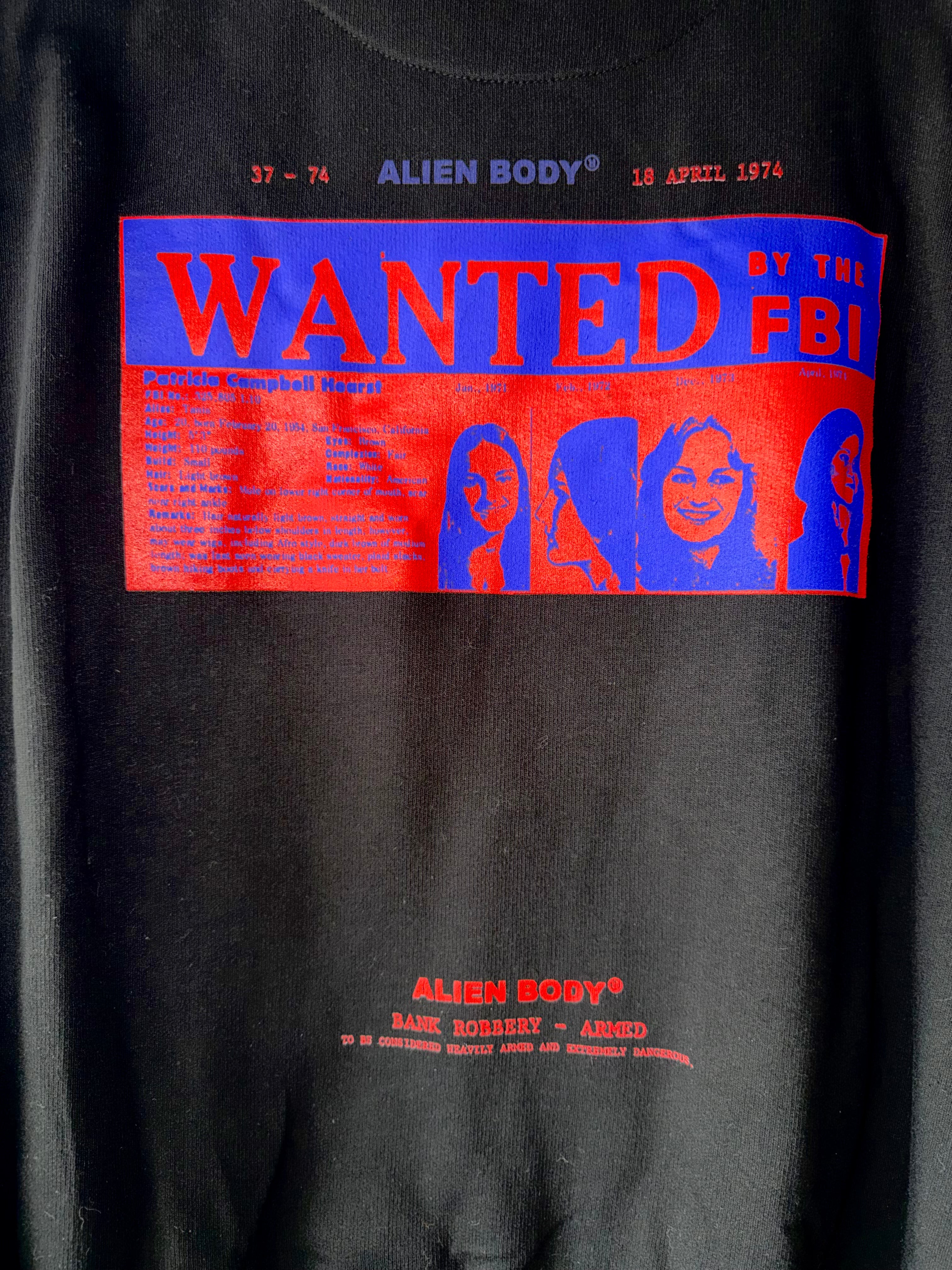 Tania Crewneck sample