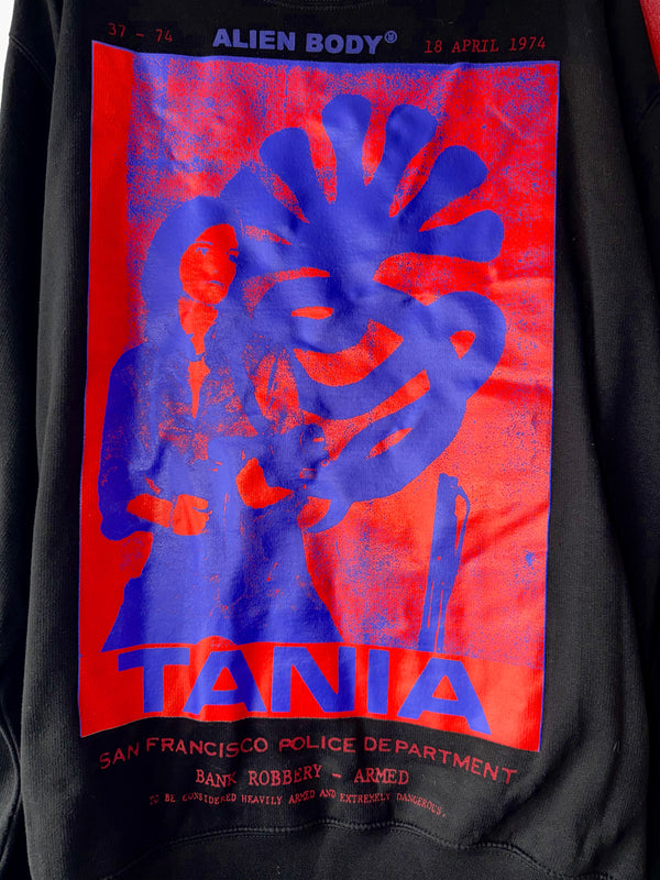 Tania Crewneck sample